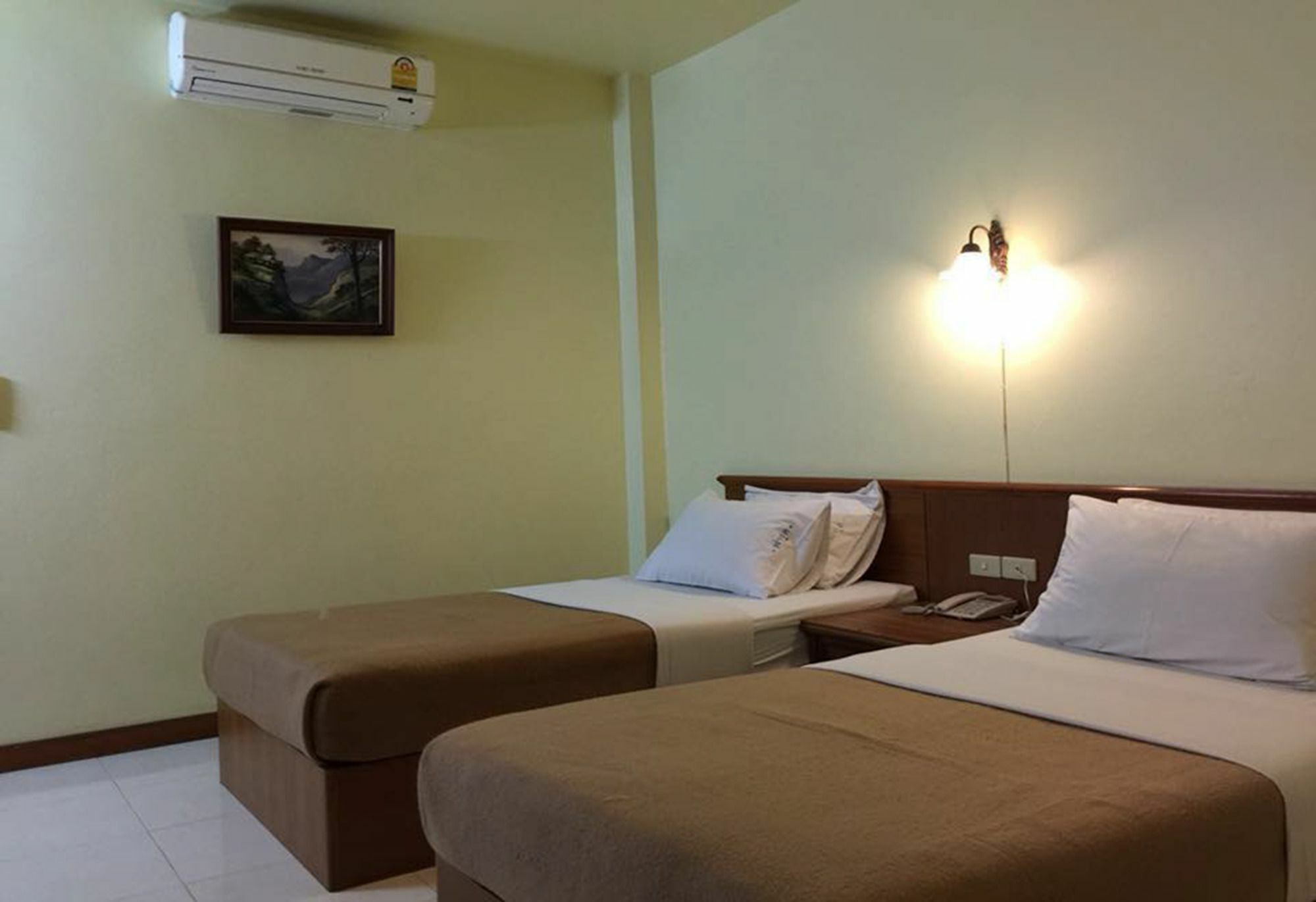 Lisa Chiang Mai Hotell Eksteriør bilde
